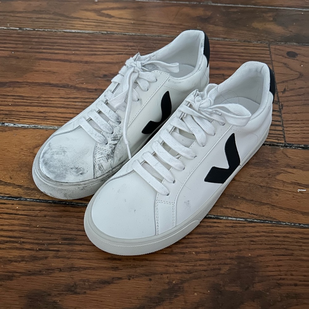 Veja Sneakers